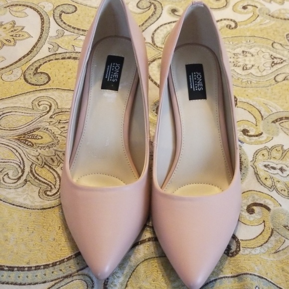 Jones New York Shoes - 💕New Jones New York Signature Pumps